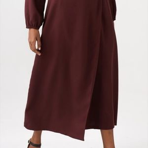 Vetta Midi Wrap Skirt burgundy